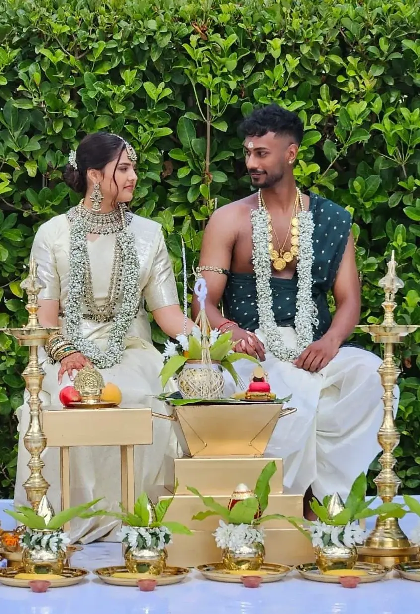 Traditional baby's breath garlands for Indian wedding